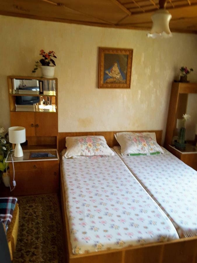 Diana Guesthouse Veliko Tarnovo Ngoại thất bức ảnh